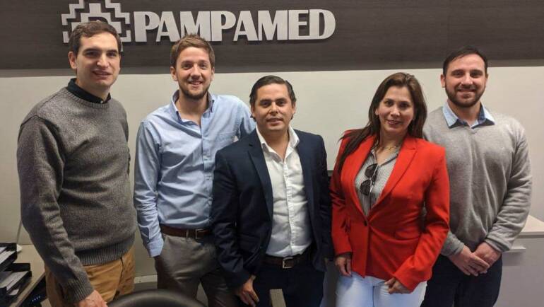 The technical team of our distributor in Ecuador Titanmax, visited us to update